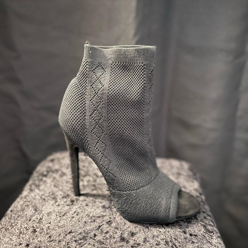 Open toe bootie